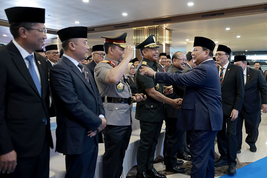 Presiden Prabowo menghadiri pengukuhan 1.451 hakim Mahkamah Agung (MA), di Gedung Mahkamah Agung, Kamis, (12/6). [Tim Media Presiden]