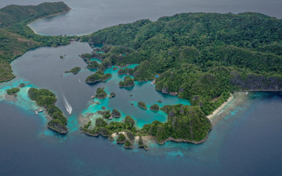 Raja Ampat Aman Dikunjungi, Pemerintah Berkomitmen Jaga Keamanan dan Kenyamanan Wisatawan