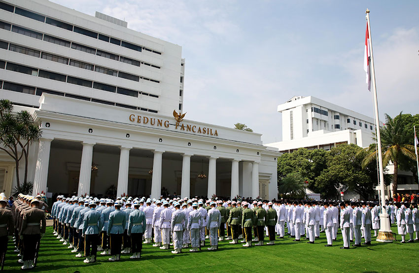 Presiden Prabwo  menghadiri upacara Hari Lahir Pancasila di Gedung Pancasila, Jakarta, Senin (2/6). [Tim Media Presiden]