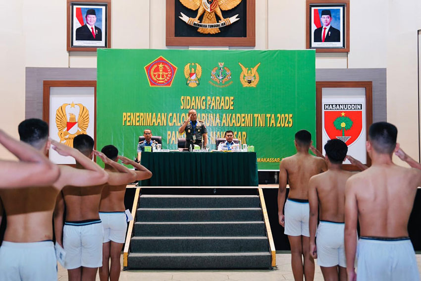 Sidang Pantukhirda Calon Taruna Akademi TNI Tahun Anggaran 2025, di Balai Prajurit M. Yusuf, Makassar, Sulawesi Selatan, Rabu (25/6). [astakom/Pen Hnd]