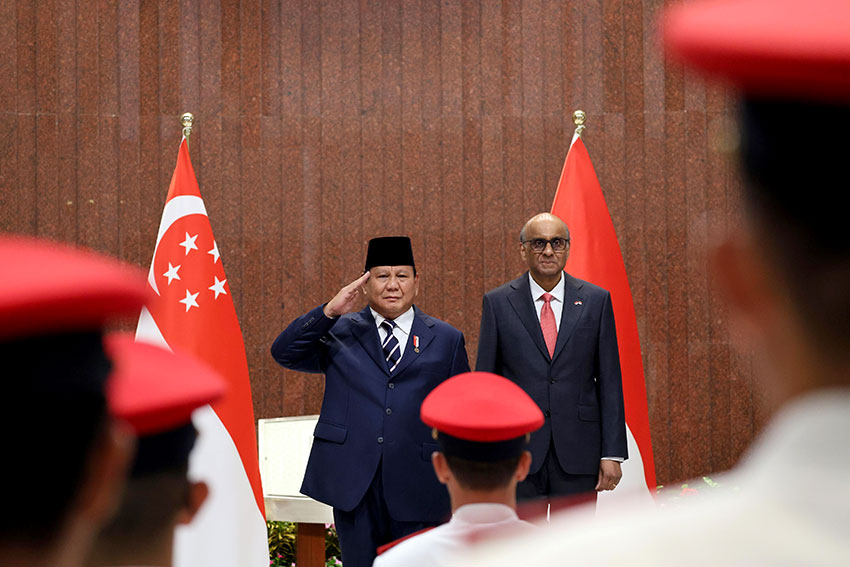 Presiden Prabowo bertemu Presiden Singapura Tharman Shanmugaratnam, di Singapura, Senin (16/6). {Tim Media Presiden]