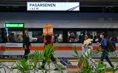 Libur Nataru 2026 Usai: Update Hari Ini 4 Januari KAI Catat Jumlah Tiket Terjual Tembus 4 Juta