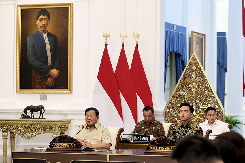 Presiden Prabowo gelar Rapat Terbatas di Kompleks Istana Kepresidenan, Jakarta, Selasa (22/7). [astakom/Tim Media Presiden]