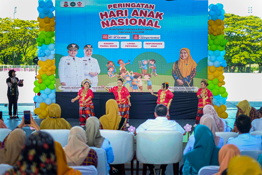 Peringatan Hari Anak Nasional ke-41, di Kota Makassar, Sulawesi Selatan, Rabu (23/7). [astakom/str-Arfa Ramlan]