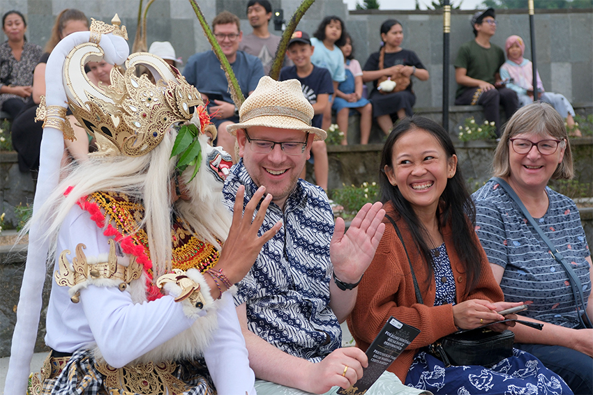 Parade Seni, di Desa Candikuning, Tabanan, Bali, Sabtu (12/7). [astakom/str-Putu Yuka]