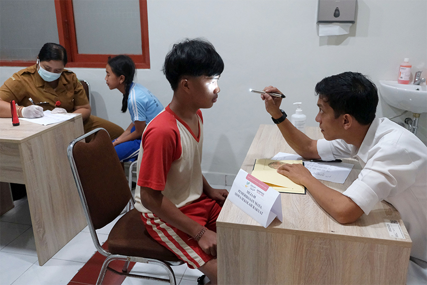 Masa Pengenalan Lingkungan Sekolah (MPLS), di Sekolah Rakyat Menengah Pertama 17 Tabanan, Bali, Senin (14/7). [astakom/str- Putu Yuka]
