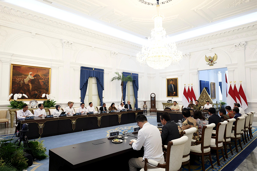 Presiden Prabowo gelar Rapat Terbatas di Kompleks Istana Kepresidenan, Jakarta, Selasa (22/7). [astakom/Tim Media Presiden]