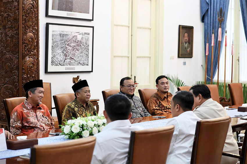 Presiden Prabowo menerima kunjungan DPP PKS, di Istana Merdeka, Jakarta, Selasa (29/7).[astakom/Tim Media Presiden]