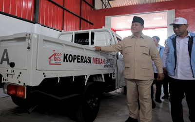 Deal! Agrinas Teken Kontrak Senilai Rp10,83 T: Support Kopdes Pesan 20.600 Truk