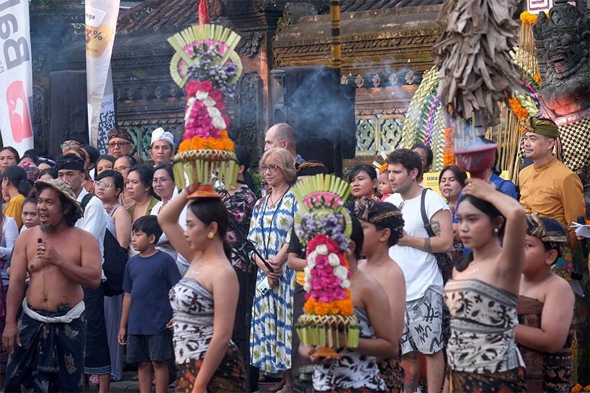 Pawai budaya di Puri Agung Peliatan, Ubud, Bali, Kamis (17/7). [astakom/str-Putu Yuka]