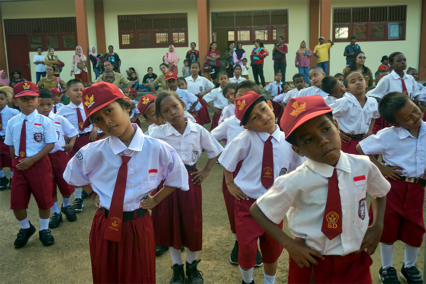 Masa Pengenalan Lingkungan Sekolah, di SD Kota Sorong, Papua Barat Daya, Senin (7/7). [astakom/str-Mumtazah]