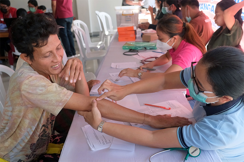 Program Kesehatan Gratis, di Banjar Cengkilung, Denpasar, Bali, Rabu (9/7). [astakom/str-Putu Yuka]