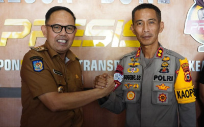 Wakil Bupati Bone Beri Penghargaan kepada Polisi yang Gagalkan Penculikan Anak