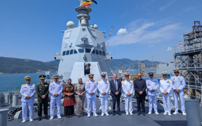 Resmi Perkuat Armada TNI AL, KRI Brawijaya-320 Diresmikan KSAL di Italia