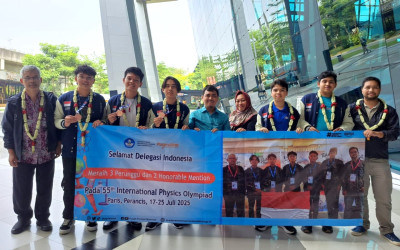 Siswa Indonesia Raih Tiga Perunggu dan Dua Honorable Mention IPhO 2025 Prancis