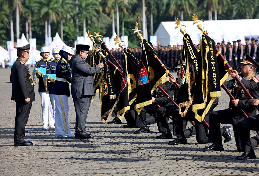 Presiden Prabowo menghadiri upacara HUT ke-79 Bhayangkara, di Monas, Jakarta, Selasa (1/7). [Tim Media Presiden]