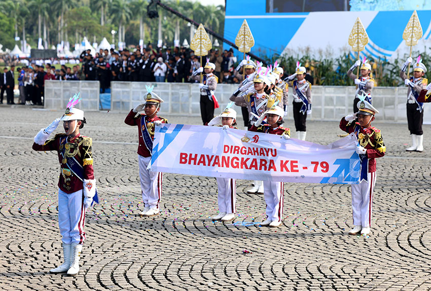 Presiden Prabowo menghadiri upacara HUT ke-79 Bhayangkara, di Monas, Jakarta, Selasa (1/7). [Tim Media Presiden]