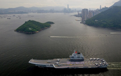 Kapal Induk China Shandong Tiba di Hong Kong Usai Latihan Tempur