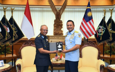 KSAU dan Panglima TUDM Perkuat Kerja Sama Pertahanan Udara RI–Malaysia