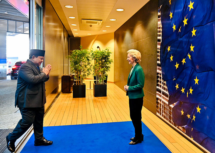Presiden Prabowo bertemu Presiden Komisi Eropa Ursula von der Leyen, di Gedung Berlaymont, Brussel, Belgia, Minggu (13/7). [Tim Media Presiden]