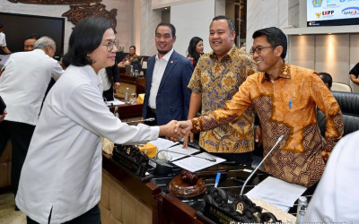 Komisi XI DPR RI Setujui Kenaikan Target Penerimaan Bea dan Cukai di RAPBN 2026