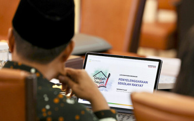 Presiden Prabowo Gelar Ratas Sekolah Rakyat