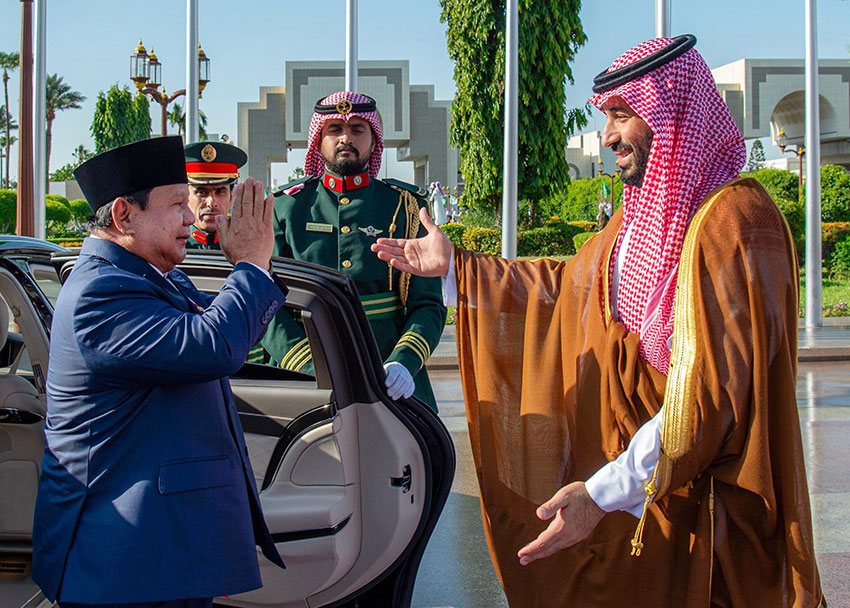 Presiden Prabowo bertemu PM Mohammed bin Salman Al Saud, di Istana Al-Salam, Jeddah, Arab Saudi, Rabu (2/7). [TIm Media Presiden]
