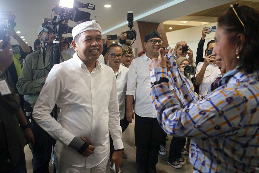 Gubernur Jabar Dedi Mulyadi meresmikan pembukaan rute penerbangan baru, di Bandara Husein Sastranegara, Bandung, Jawa Barat, Rabu (2/7). [astakom/str-Budi Yanto]