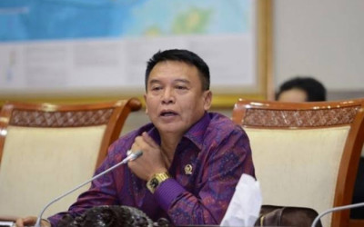 Legislator: Pengibaran Bendera One Piece Tak Etis, Ajak Kibarkan Bendera Merah Putih