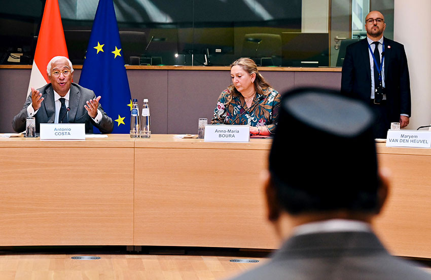 Presiden Prabowo melakukan pertemuan dengan Presiden Dewan Eropa Antonio Costa, di Brussel, Belgia, Minggu (13/7). [Tim Media Presiden]