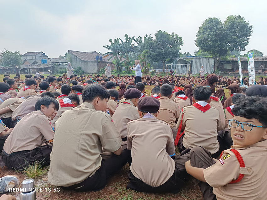 Komunitas GUA melakukan edukasi tata Kelola sampah kepada 350 pelajar, di Rempoa, Tangsel, Banten, Selas (15/7). [astkom/Komunitas GUA]