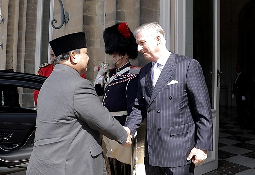 Presiden Prabowo bertemu Raja Belgia Philippe Léopold Louis Marie, di Istana Laeken, Brussel, Belgia, Minggu (13/7). [Tim Media Presiden]