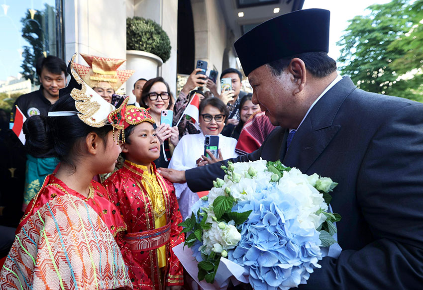 Presiden Prabowo tiba di Paris, Prancis, Minggu (13/7). [Tim Media Presiden]