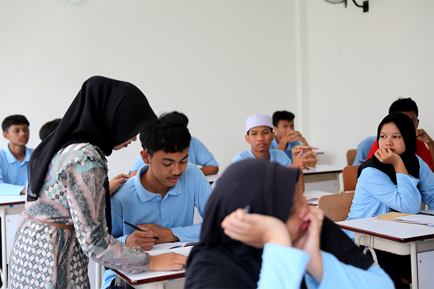 Sejumlah Siswa mengikuti kegiatan pembelajaran di SR, di Jakarta, Selasa (5/8).[astakom/M Syauqi Amrullah]