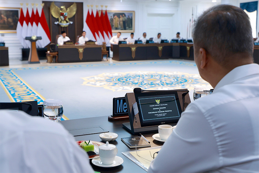 Presiden Prabowo memimpin Sidang Kabinet Paripurna ke-8, di Istana 
Kepresidenan, Jakarta, 
Rabu (6/8). [Tim Media 
Presiden]
