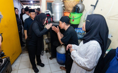 Takziah ke Keluarga Driver Ojol Affan, Puan Janji Bantu Pendidikan Adik Korban dan Belikan Motor Sang Ayah