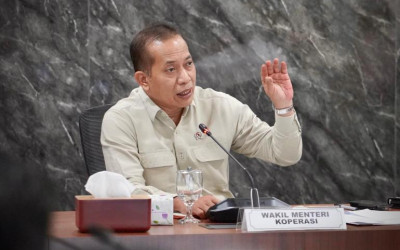 Menkop Dorong Penguatan Ekosistem Industri Bioetanol Libatkan Koperasi Petani