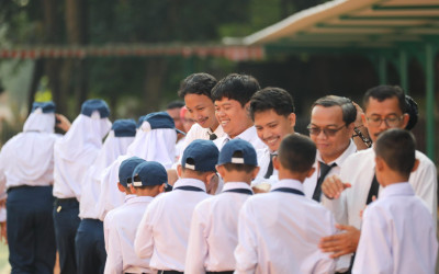 Inspirasi dari Sekolah Rakyat Prabowo : Anak Penjual Kue Kini Berani Bermimpi Jadi Pengusaha Besar