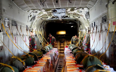 TNI Kirim Bantuan Kemanusiaan di Langit Gaza