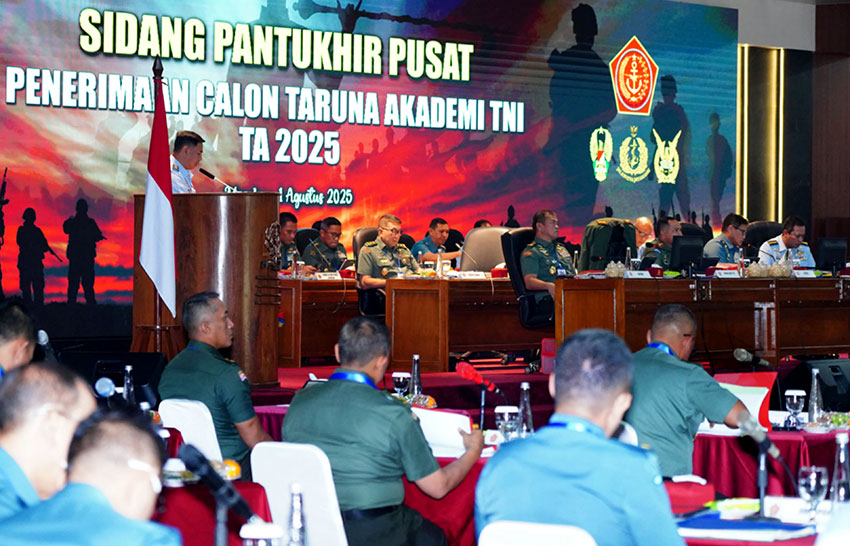 Sidang Pantukhir Pusat penerimaan Taruna Akademi TNI TA 2025, di Akademi Militer, Magelang, Jawa Tengah, Jumat (1/8). [astakom/Puspen TNI]
