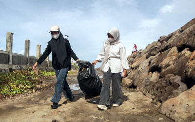 Kegiatan World Cleanup Day di Aceh