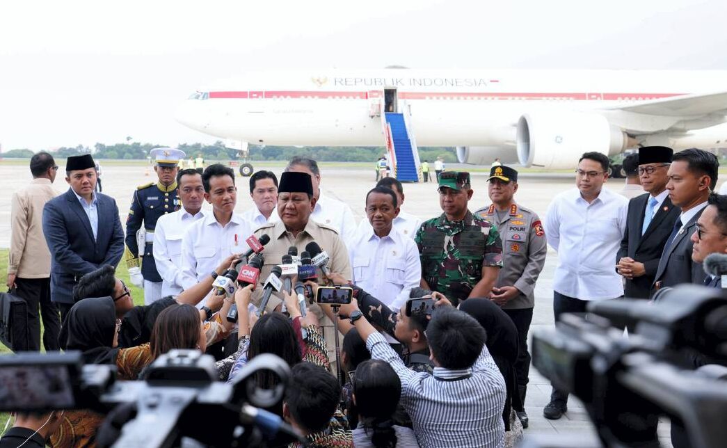 Presiden Prabowo memberikan keterangan kepada sejumlah awak media usai melakukan kunjungan di sejumlah negara [Tim Media Presiden]