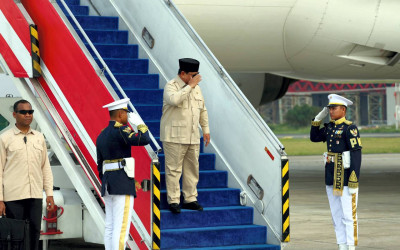 Presiden Prabowo Tiba di Jakarta Usai Kunjungan Kenegaraan