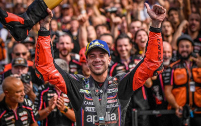 Marco Bezzecchi Raih Kemenangan Perdana di Sprint MotoGP 2025
