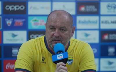 Dua Andalan Timnas Gabung, Pelatih Persib Target Kalahkan Persebaya