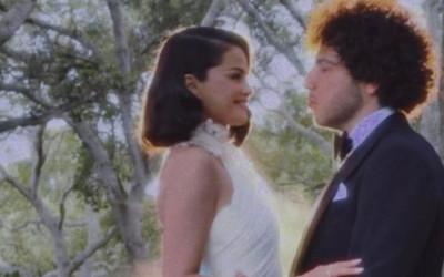 Selena Gomez dan Benny Blanco Resmi Menikah di California