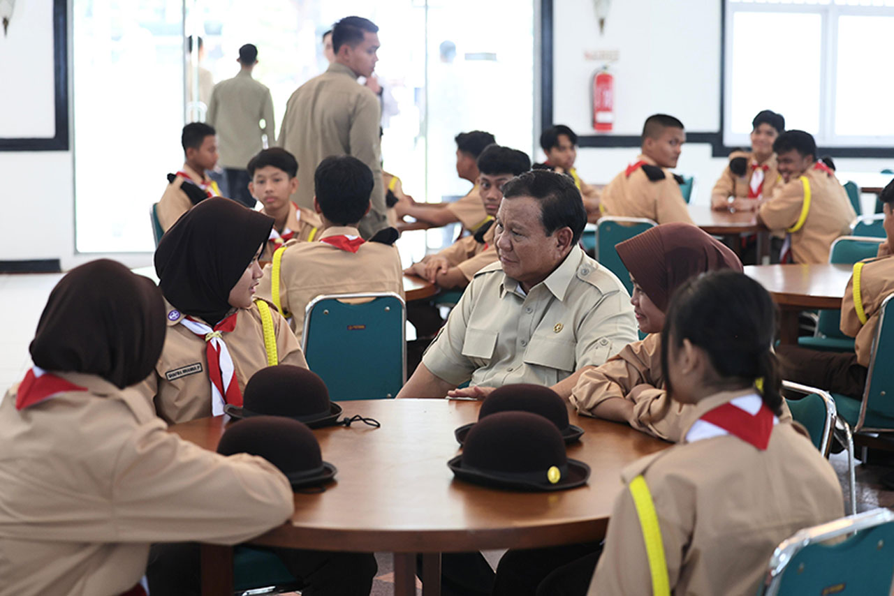 Presiden Prabowo tinjau SRMA 10 Margaguna Jakarta.(Foto: Tim Media Presiden)