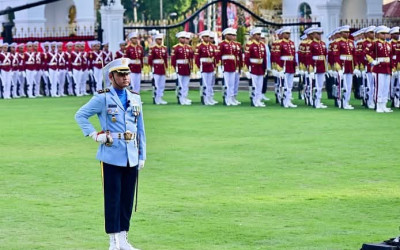 Profil Komandan dan Petugas Upacara Penurunan Bendera HUT ke-80 RI di Istana Merdeka