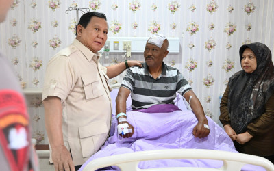 Prabowo Ungkap Kondisi Korban Aksi Ricuh di RS Polri, Terbakar Leher, Paha, hingga Alat Vital