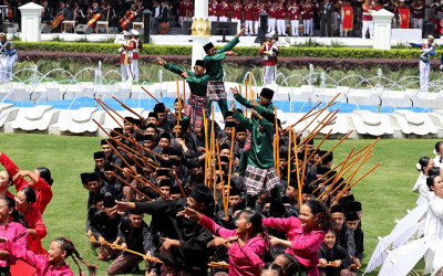 Hadiri HUT Ke-80 RI di Monas, Warga Doakan Prabowo dan Indonesia Terus Damai